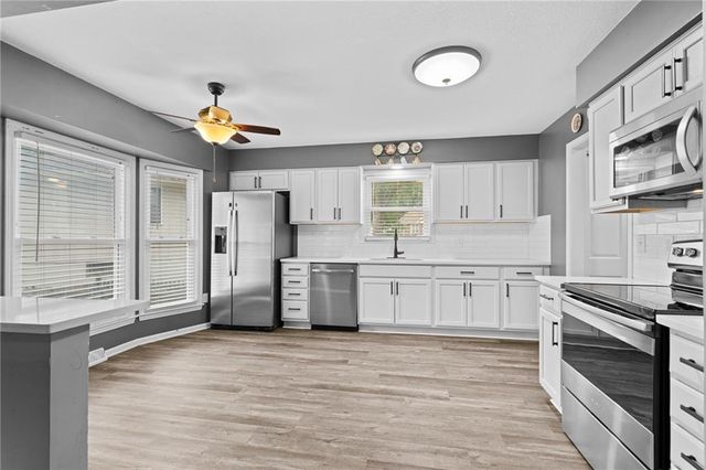 3712 SW Christiansen Drive, Blue Springs, MO 64014