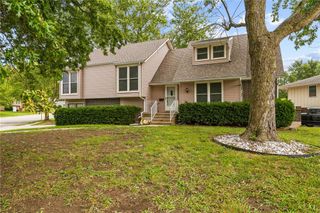 3712 SW Christiansen Drive, Blue Springs, MO 64014