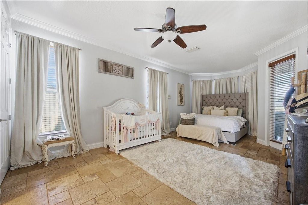 Image 14 of property listing at 13231 MEERGATE CIRCLE, Orlando, FL 32837