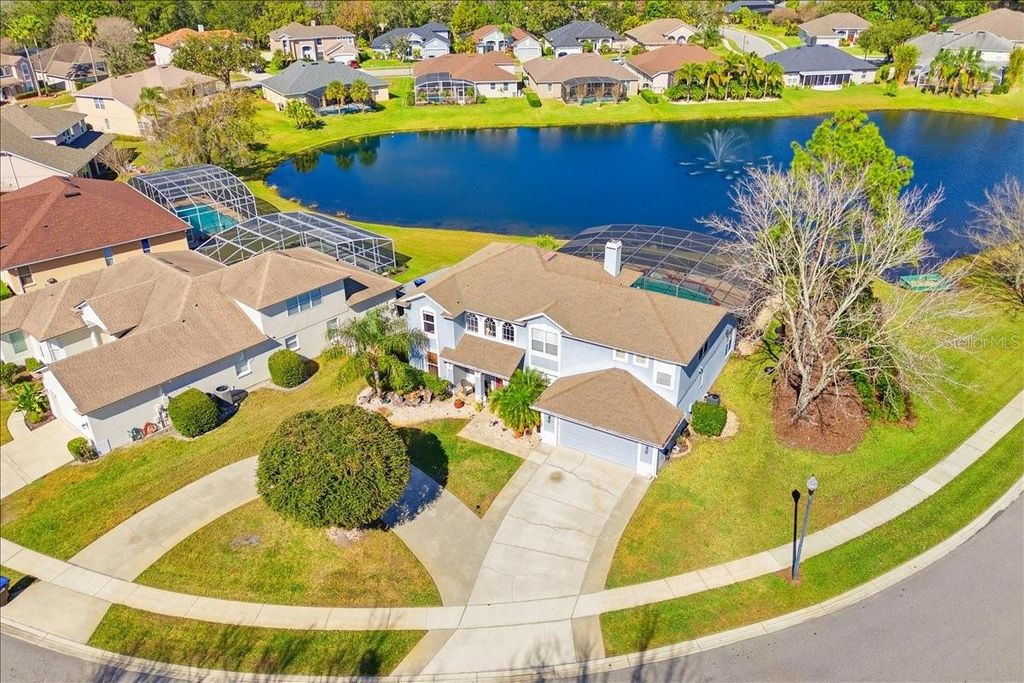 Image 37 of property listing at 13231 MEERGATE CIRCLE, Orlando, FL 32837