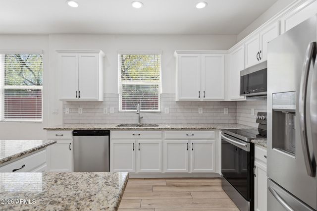 7857 W MOLLY Drive, Peoria, AZ 85383