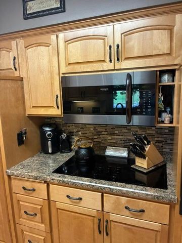5840 Tennison Drive NE, Fridley, MN 55432