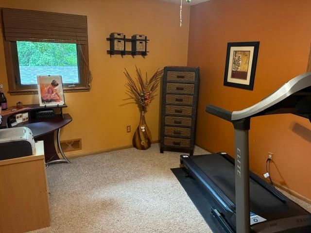 5840 Tennison Drive NE, Fridley, MN 55432