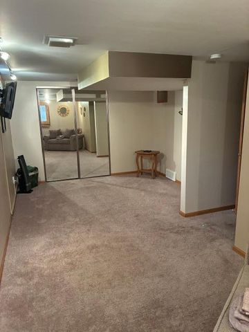 5840 Tennison Drive NE, Fridley, MN 55432