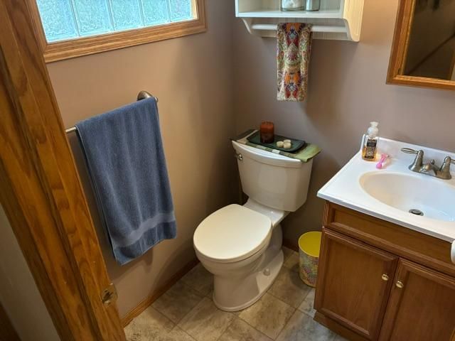 5840 Tennison Drive NE, Fridley, MN 55432