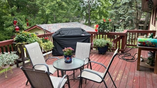 5840 Tennison Drive NE, Fridley, MN 55432