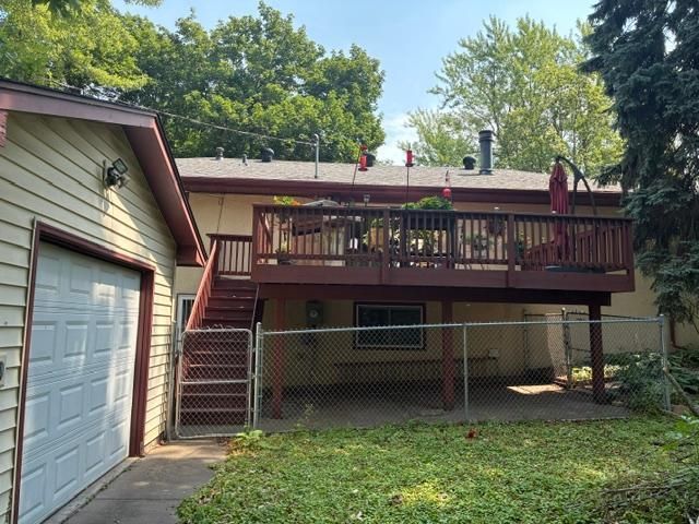 5840 Tennison Drive NE, Fridley, MN 55432