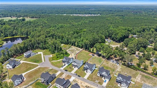 415 Stable Court, Linden, NC 28356