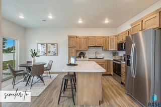 5702 E Avett Pl, Sioux Falls, SD 57108