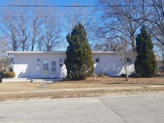 300 S Pearl Street, Williamston, NC 27892