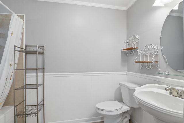 12280 Syracuse Street, Taylor, MI 48180
