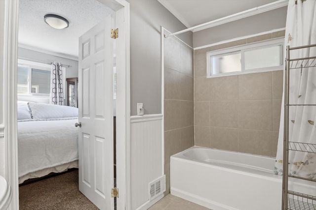 12280 Syracuse Street, Taylor, MI 48180