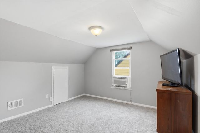 12280 Syracuse Street, Taylor, MI 48180