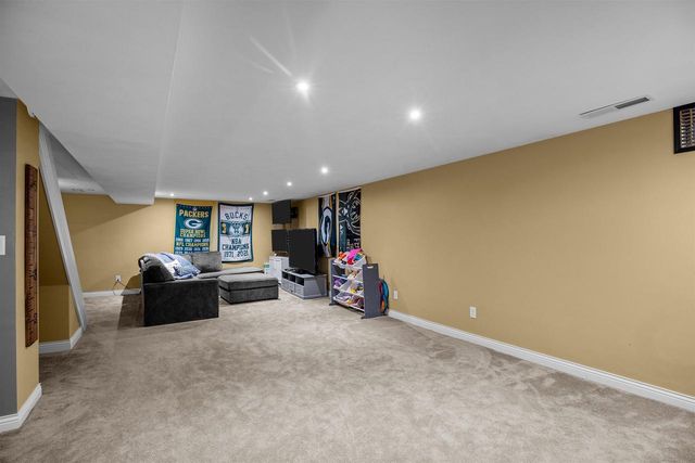 W6158 EVERGLADE ROAD, Greenville, WI 54942
