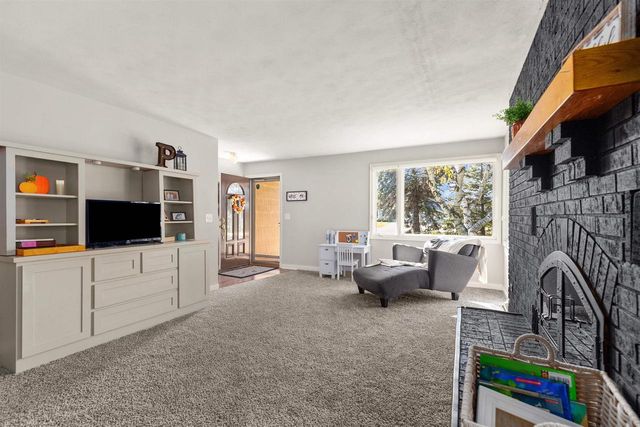 W6158 EVERGLADE ROAD, Greenville, WI 54942