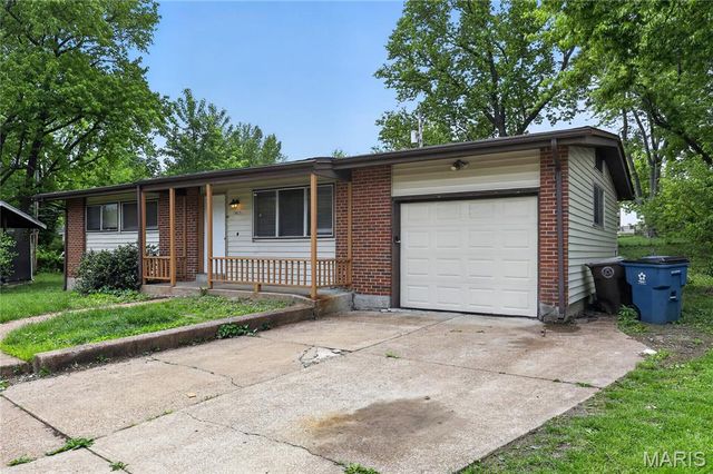 10251 Dacey Court, St Louis, MO 63136