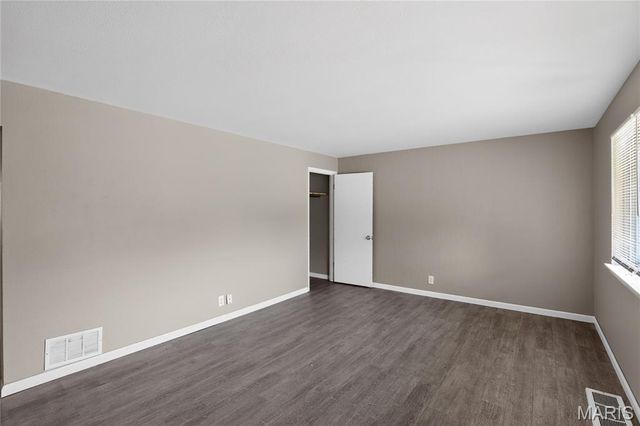 10251 Dacey Court, St Louis, MO 63136