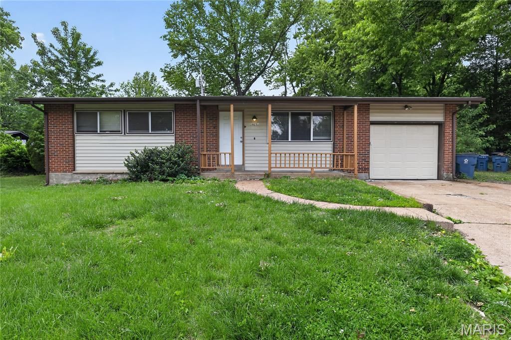 10251 Dacey Court, St Louis, MO 63136