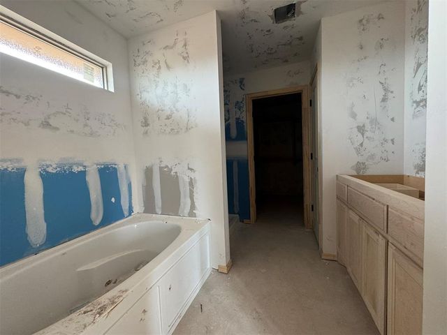 24951 Belmont Pass, Cashion, OK 73016