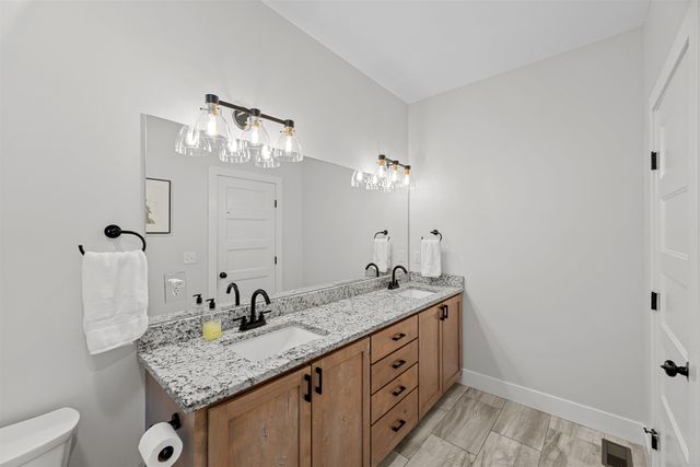 2736 Wet Stone Dr, Salina, KS 67401