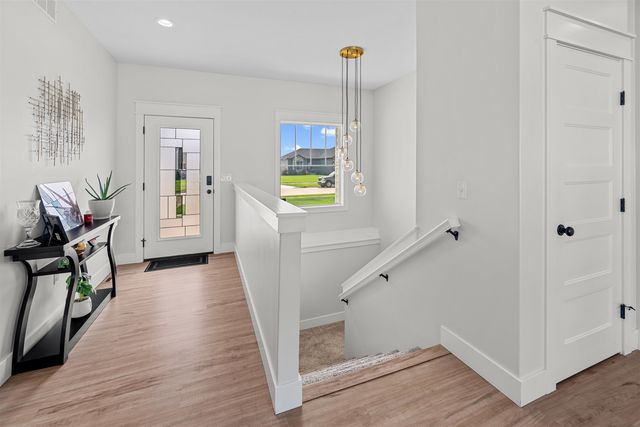 2736 Wet Stone Dr, Salina, KS 67401