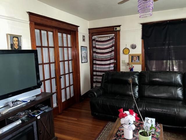 1104 Pleasant STREET, Lake Geneva, WI 53147