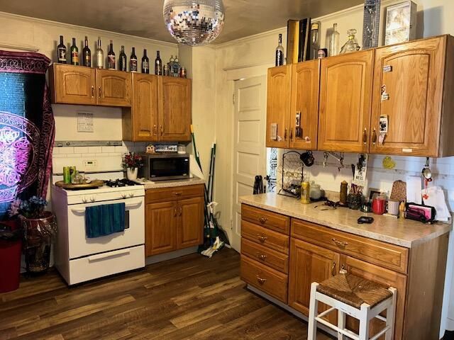 1104 Pleasant STREET, Lake Geneva, WI 53147