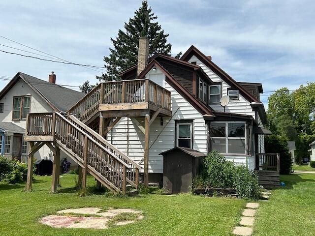 1104 Pleasant STREET, Lake Geneva, WI 53147