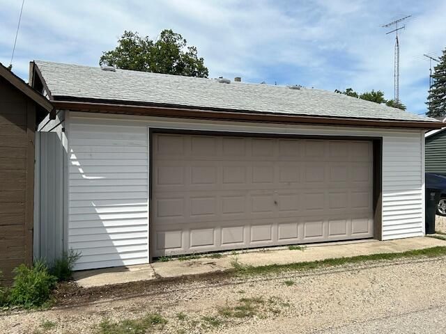 1104 Pleasant STREET, Lake Geneva, WI 53147