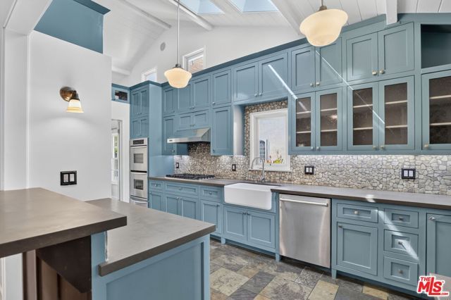 12151 La Maida Street, Valley Village, CA 91607