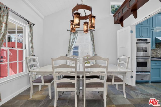 12151 La Maida Street, Valley Village, CA 91607