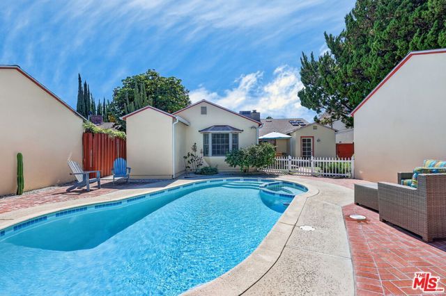 12151 La Maida Street, Valley Village, CA 91607