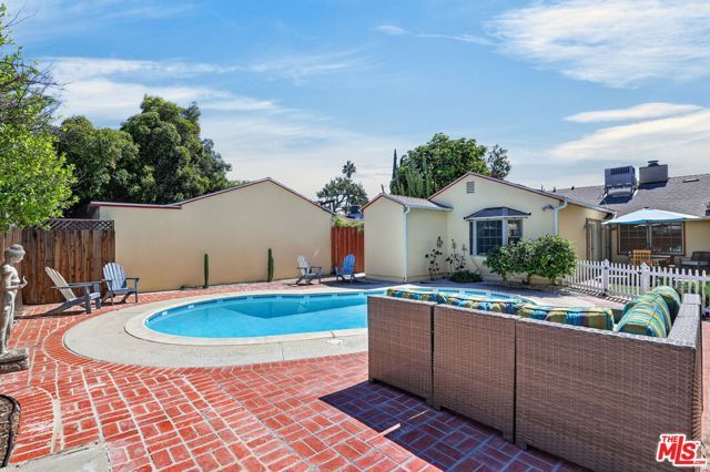 12151 La Maida Street, Valley Village, CA 91607