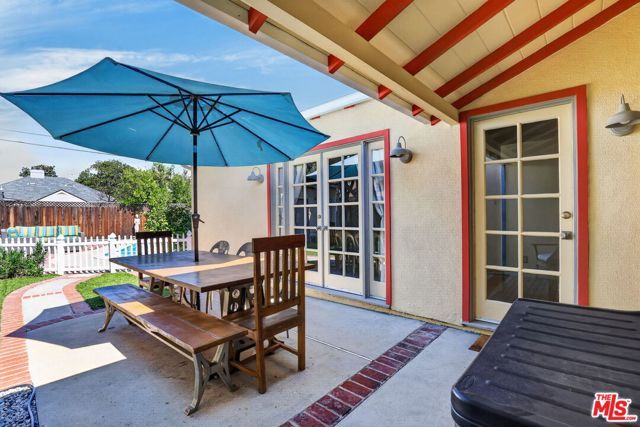 12151 La Maida Street, Valley Village, CA 91607