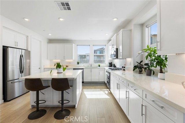 27113 Valley Oak Pl, Valencia (santa Clarita), CA 91381