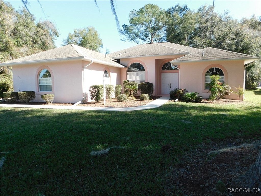 3201 N Canterbury Lake Drive, Hernando, FL 34442