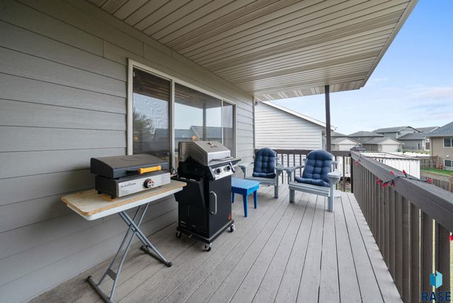 2317 S Katie Ave Avenue, Sioux Falls, SD 57106