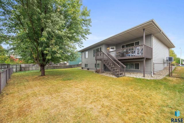 2317 S Katie Ave Avenue, Sioux Falls, SD 57106