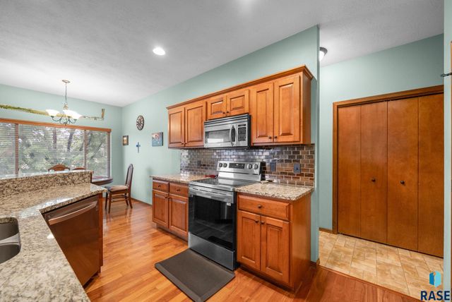 2317 S Katie Ave Avenue, Sioux Falls, SD 57106