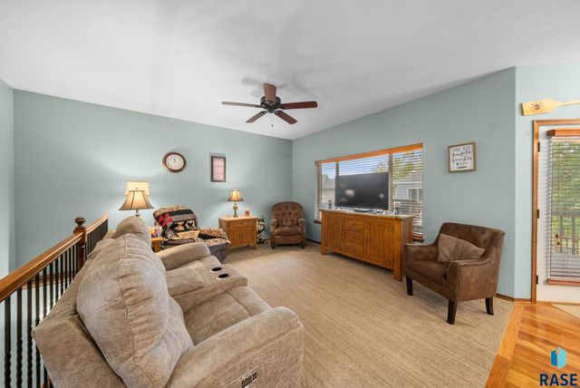 2317 S Katie Ave Avenue, Sioux Falls, SD 57106