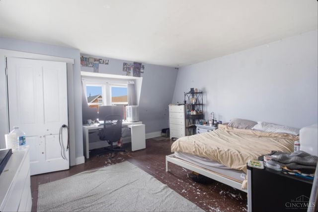 2342 Stratford Avenue, Cincinnati, OH 45219