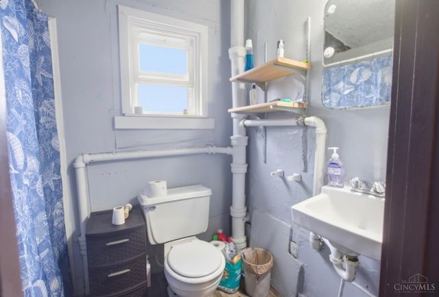 2342 Stratford Avenue, Cincinnati, OH 45219