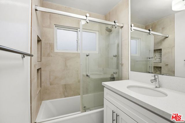 1944 S Beverly Glen Boulevard 3, Los Angeles, CA 90025