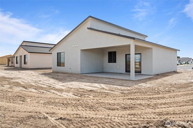 1151 E Mt Hood Street, Othello, WA 99344