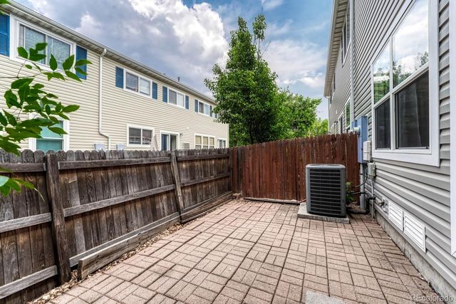 7832 S Kittredge Circle, Englewood, CO 80112