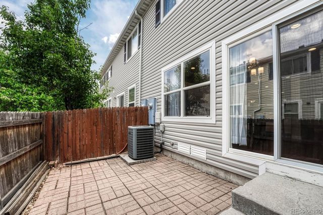 7832 S Kittredge Circle, Englewood, CO 80112