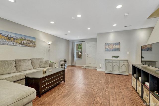 7832 S Kittredge Circle, Englewood, CO 80112