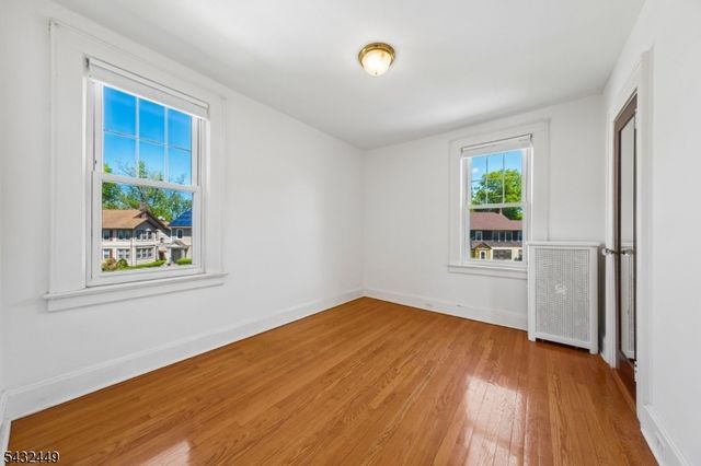 26 Lafayette Ave, East Orange City, NJ 07017