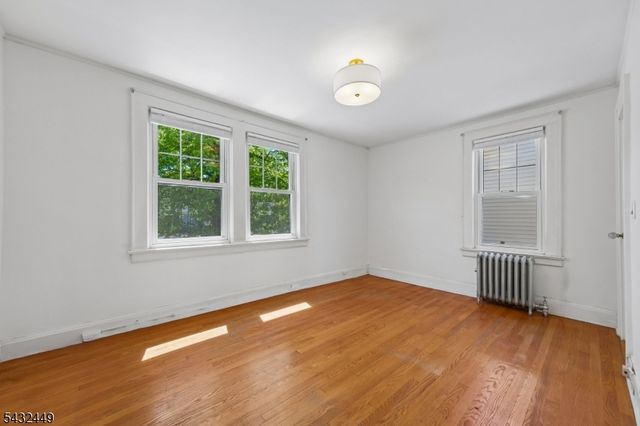 26 Lafayette Ave, East Orange City, NJ 07017