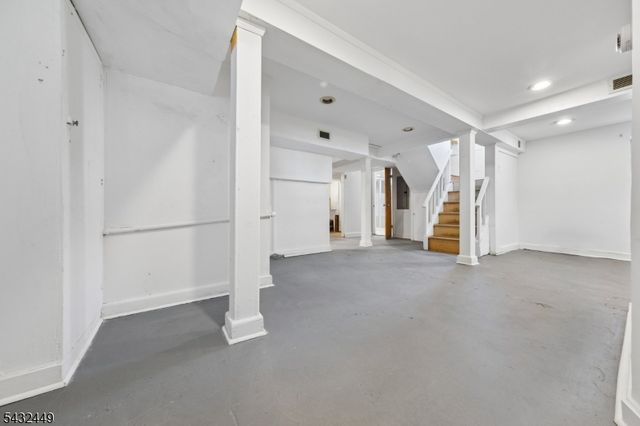 26 Lafayette Ave, East Orange City, NJ 07017